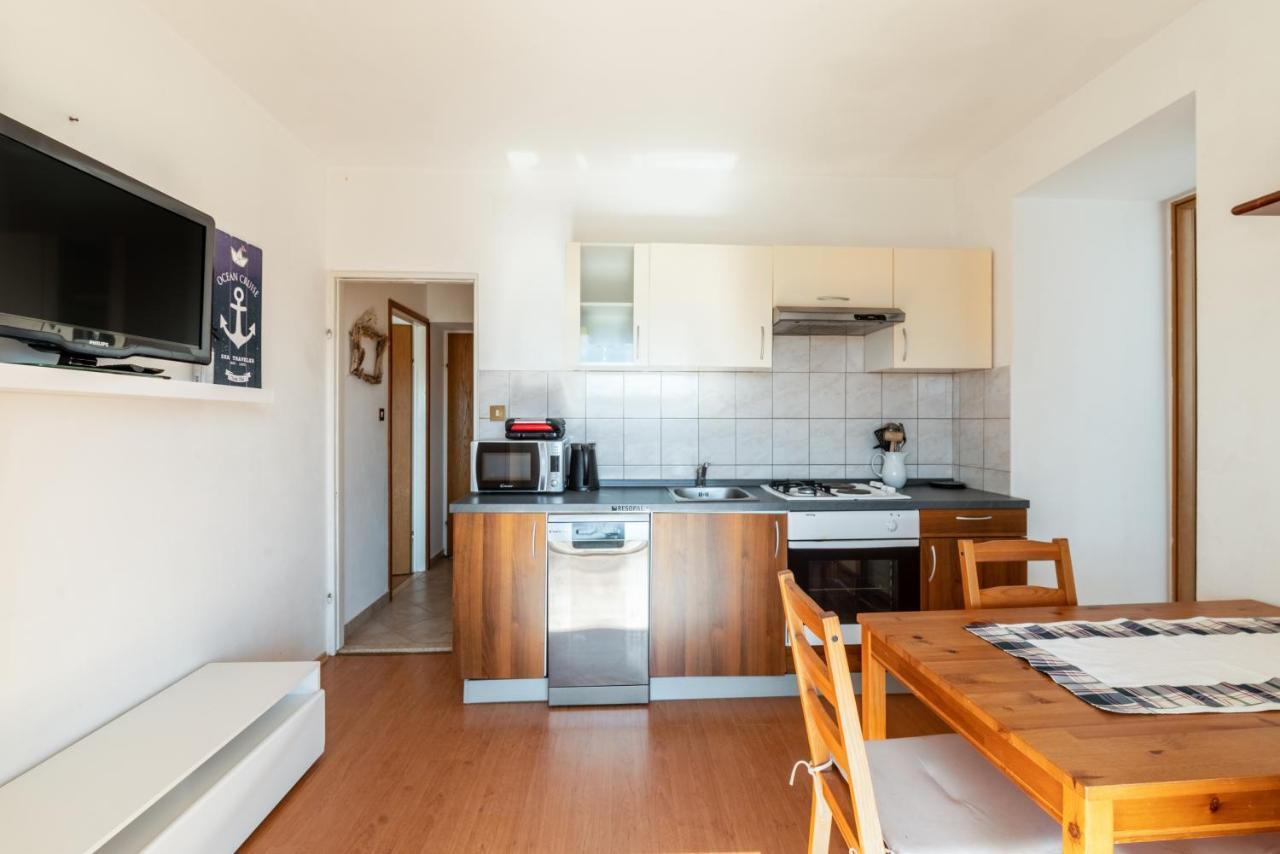 Apartments With A Parking Space Lopar, Rab - 14070 外观 照片